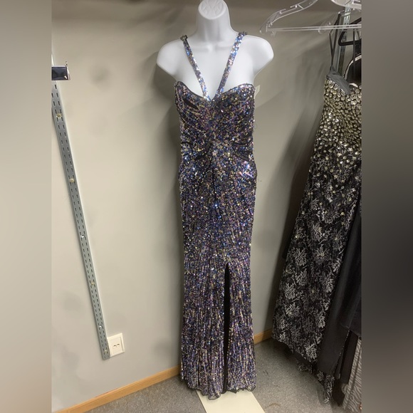 Dresses & Skirts - Beautiful multicolored full dress with leg slit